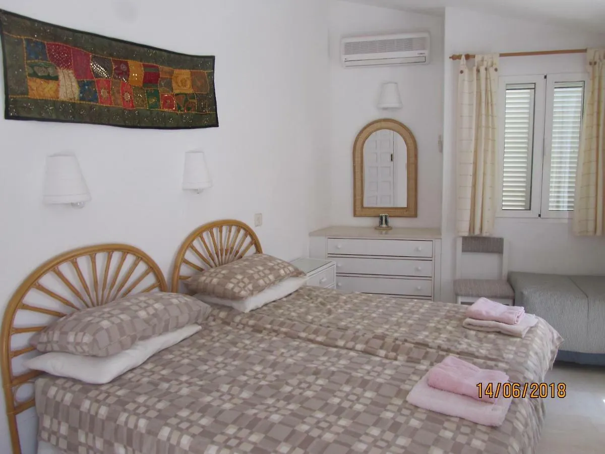 Cedra 5, Holiday Home, Cosy Apartment Turre Spain